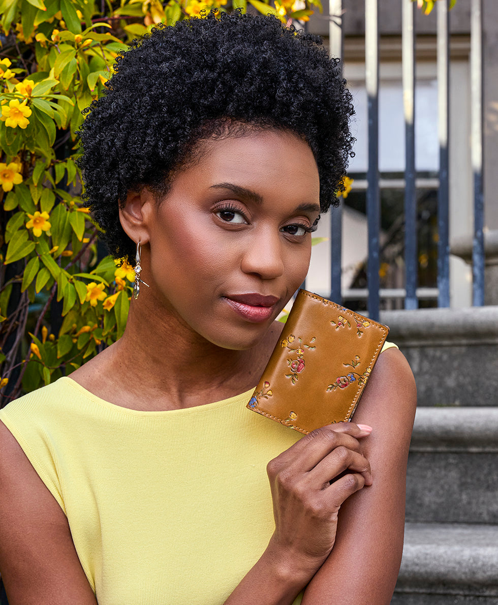 Annecy Wallet - Fleur de Jardin Embossed
